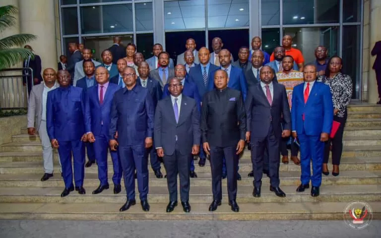 RDC : vers la dotation des cartes d'identité nationale aux Congolais ...